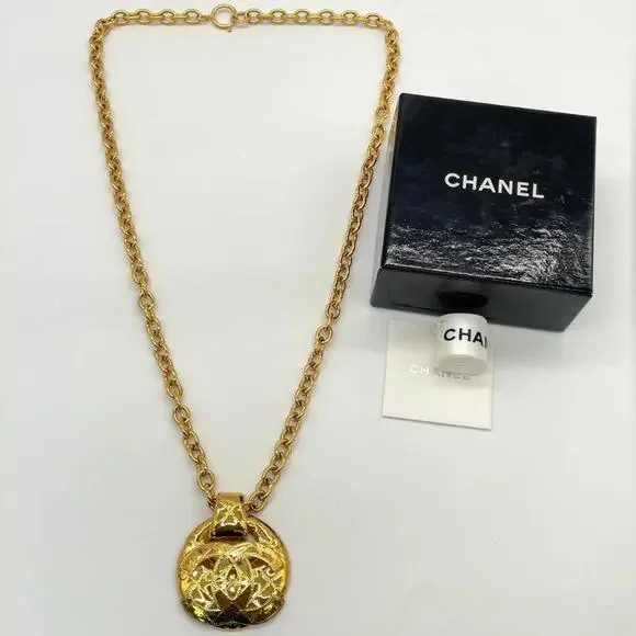 Authentic Chanel Vintage Coco Mark 94P Gold Pendant Necklace W/Box - Picture 8 of 10